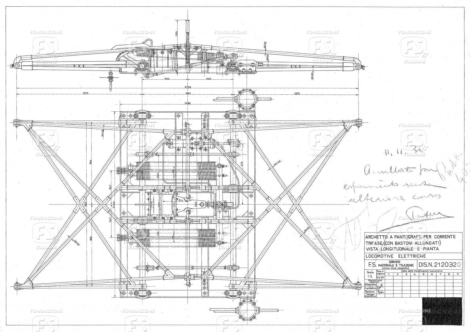 Locomotive elettriche - Archetto a pantografo per corrente trifase (con bastoni allungati). Vista longitudinale e pianta.